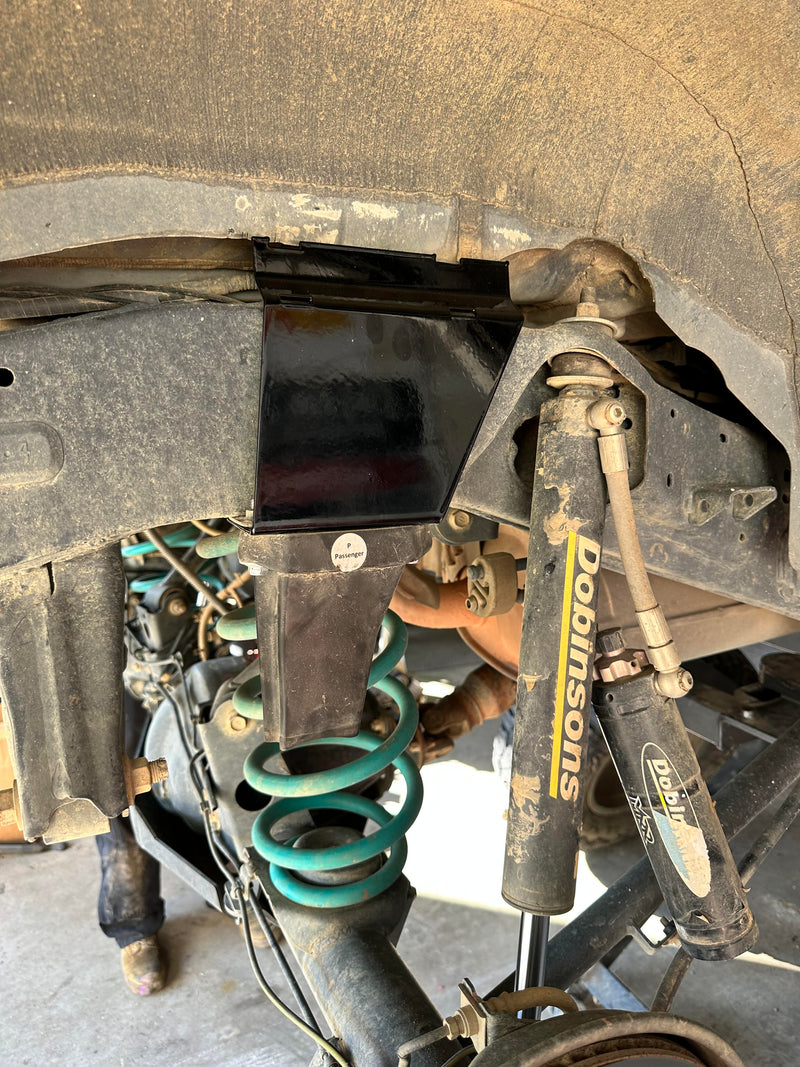 Load image into Gallery viewer, OEO Rear Reservior Mounts for Dobinsons MRR - 4Runner/FJ Cruiser/GX470/GX460
