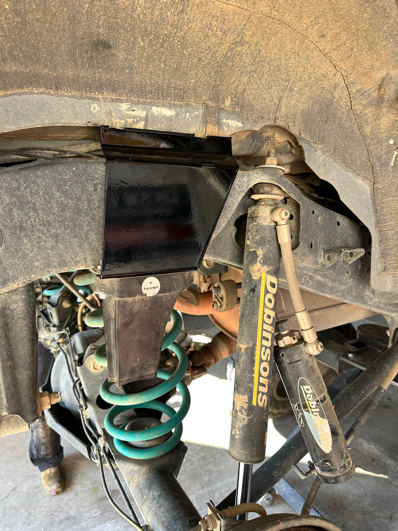Load image into Gallery viewer, OEO Rear Reservior Mounts for Dobinsons MRR - 4Runner/FJ Cruiser/GX470/GX460
