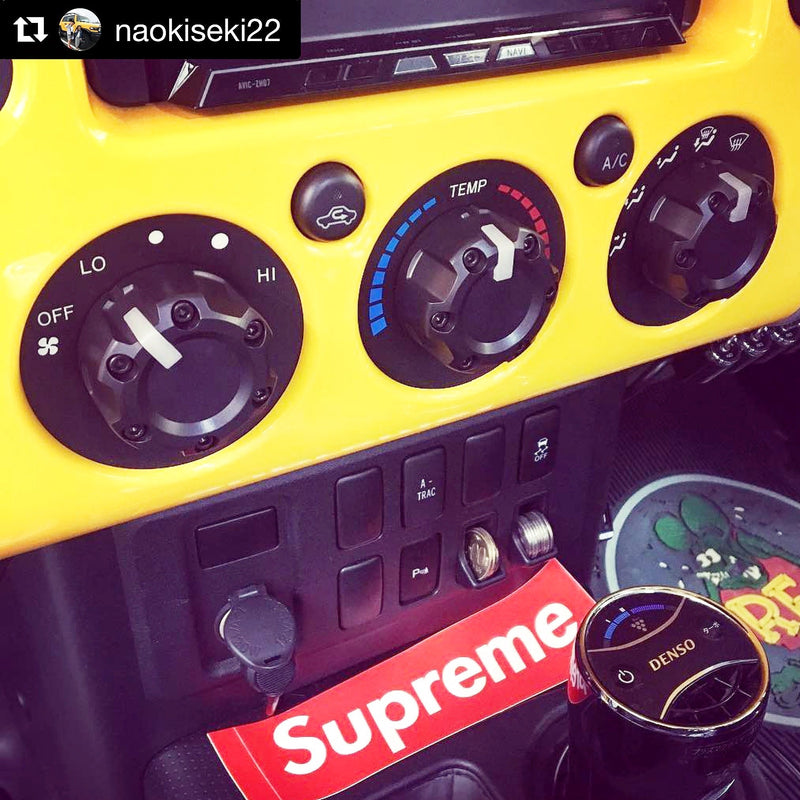 Load image into Gallery viewer, Climate Knobs (FJ Cruiser) - SUN FUSION YELLOW
