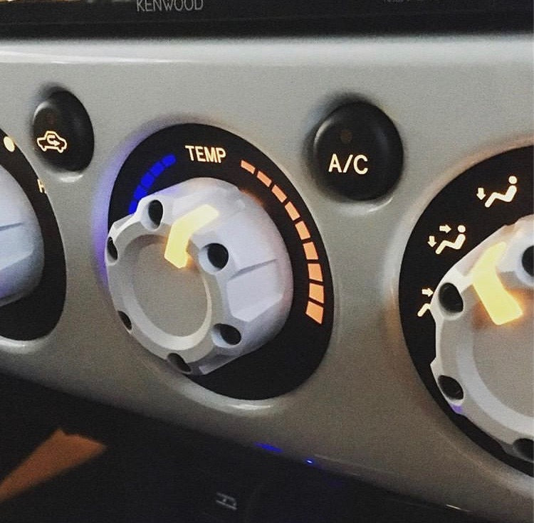 Load image into Gallery viewer, Climate Knobs (FJ Cruiser) - WHITE
