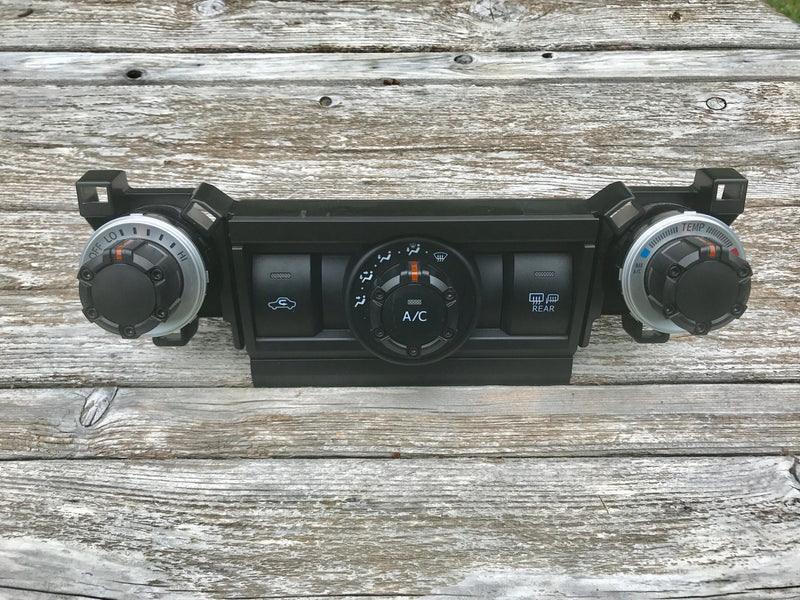 Load image into Gallery viewer, Climate Knobs (5th Gen 4Runner) - BLACK
