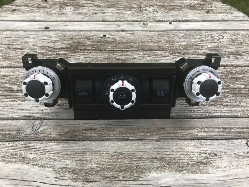Load image into Gallery viewer, Climate Knobs (5th Gen 4Runner) - WHITE
