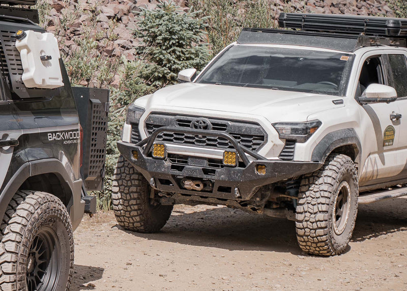 Load image into Gallery viewer, Toyota Tacoma 4th Gen (2024+) Hi-Lite Overland Front Bumper [PreRunner Bull Bar]
