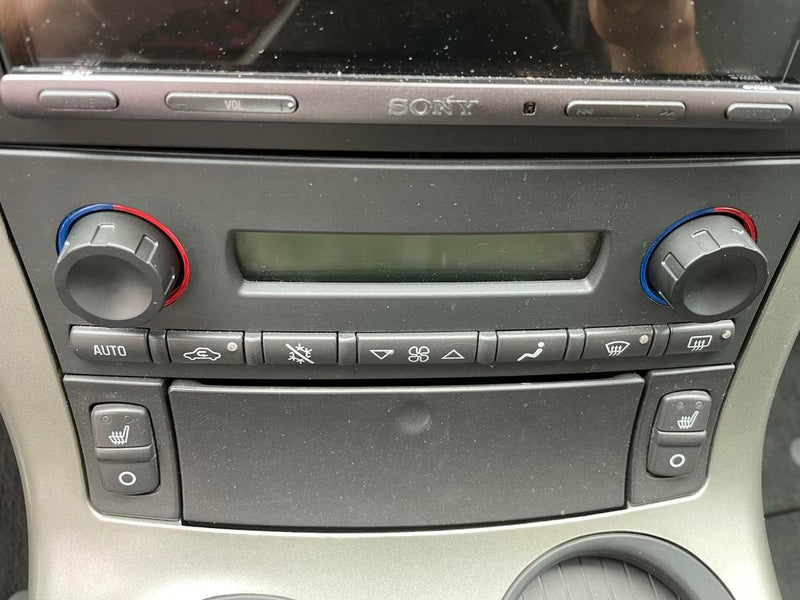 Load image into Gallery viewer, Climate Knobs (C6 Corvette) - BLACK

