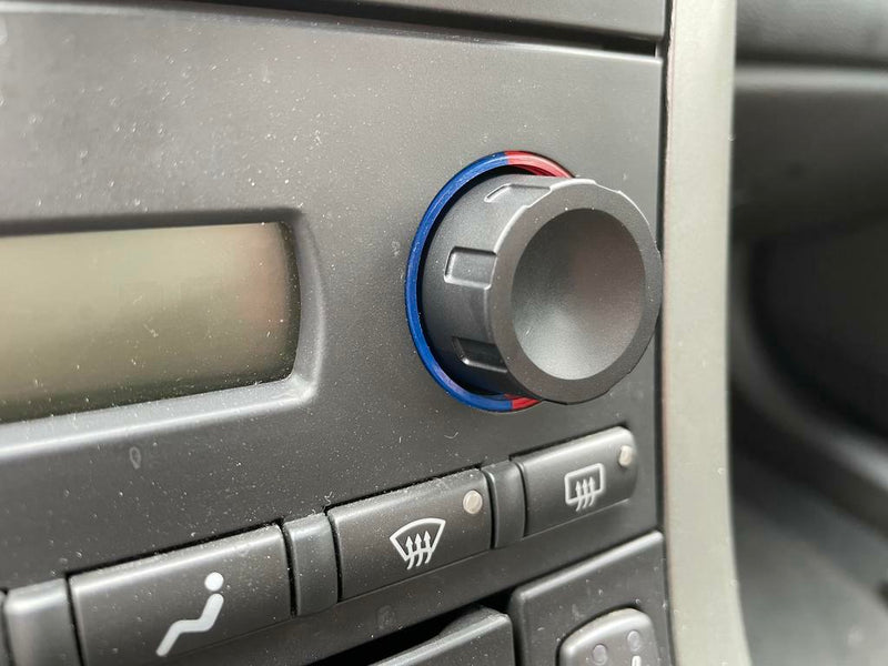 Load image into Gallery viewer, Climate Knobs (C6 Corvette) - BLACK
