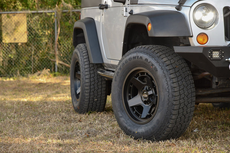 Load image into Gallery viewer, Overland Sector Atlas 17x9 +0 5x139.7/5x150mm 110.1mm Satin Black
