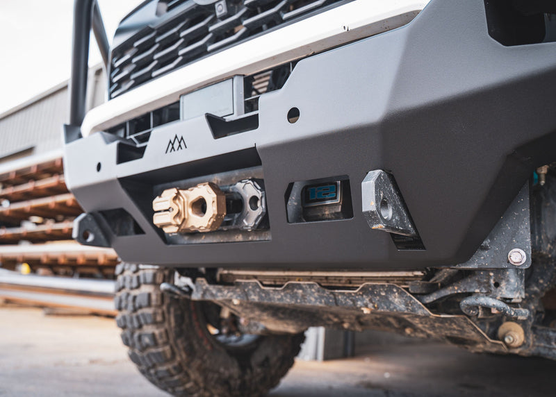 Load image into Gallery viewer, Toyota Tacoma 4th Gen (2024+) Hi-Lite Overland Front Bumper [Bull Bar]
