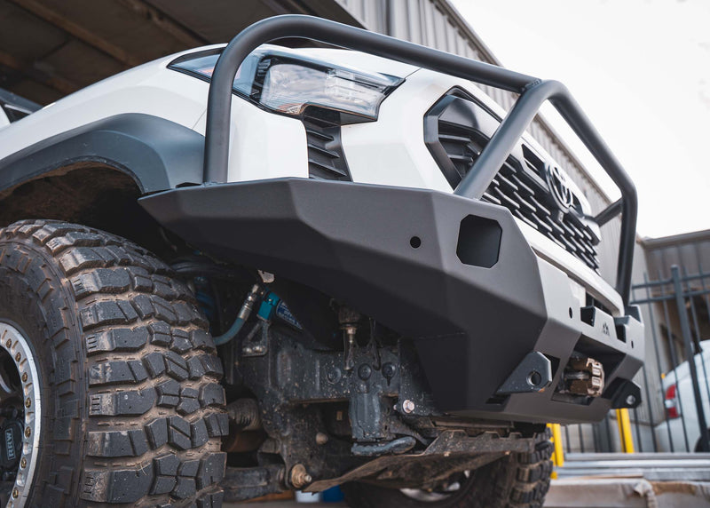 Load image into Gallery viewer, Toyota Tacoma 4th Gen (2024+) Hi-Lite Overland Front Bumper [Bull Bar]
