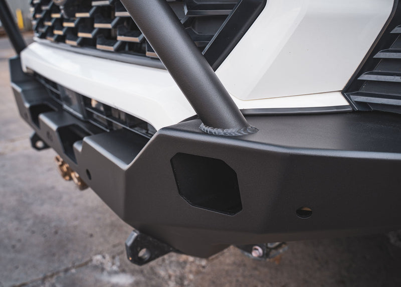 Load image into Gallery viewer, Toyota Tacoma 4th Gen (2024+) Hi-Lite Overland Front Bumper [Bull Bar]
