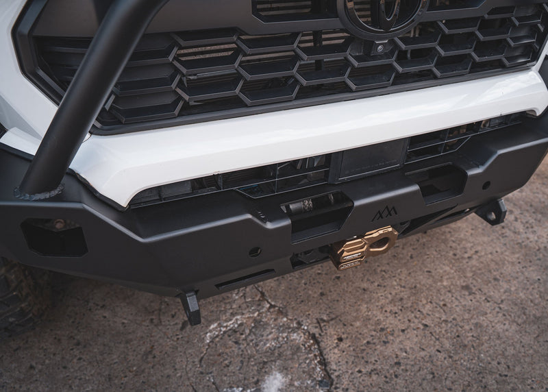 Load image into Gallery viewer, Toyota Tacoma 4th Gen (2024+) Hi-Lite Overland Front Bumper [Bull Bar]
