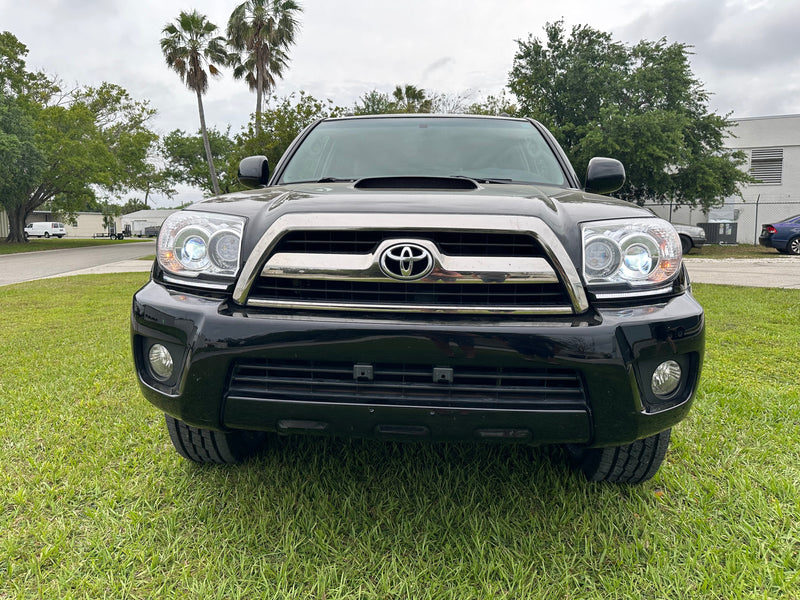 Load image into Gallery viewer, 2006-2009 4th Gen 4Runner LED Retrofit Headlights
