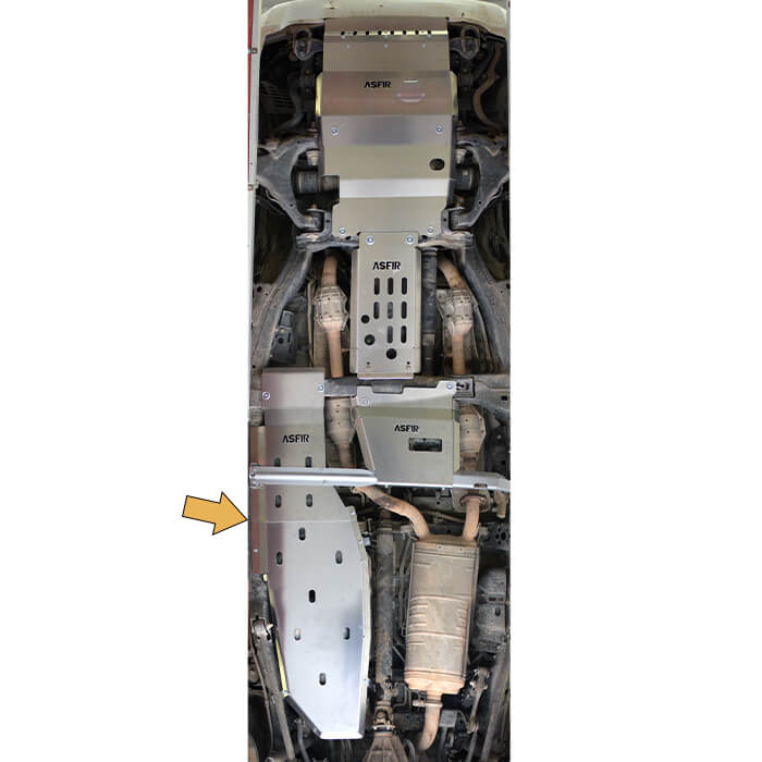 Load image into Gallery viewer, Toyota Land Cruiser 200 / Lexus LX570 Fuel Tank Skid Plate
