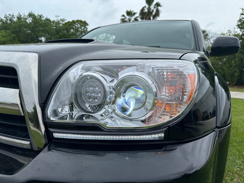 Load image into Gallery viewer, 2006-2009 4th Gen 4Runner LED Turn Signal Filler Panels w/ DRL
