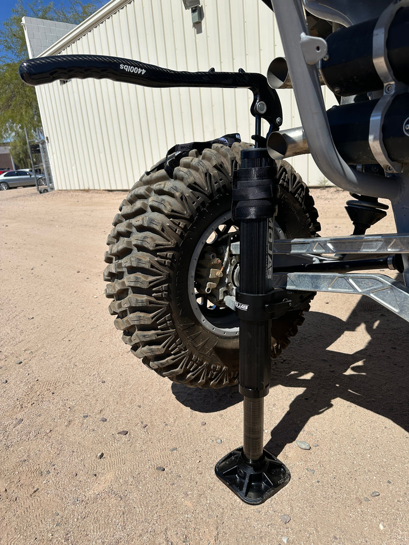 Load image into Gallery viewer, CarbonPro Compact Hydraulic Jack with Mounting Clamps MLH 32&#39;&#39;
