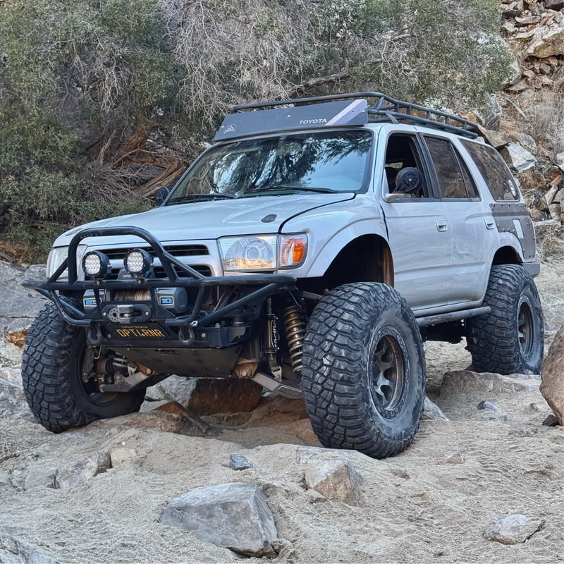 Load image into Gallery viewer, High Clearance HD Skid Plate &amp; Radiator (96-02 4Runner, 95-04 Tacoma)
