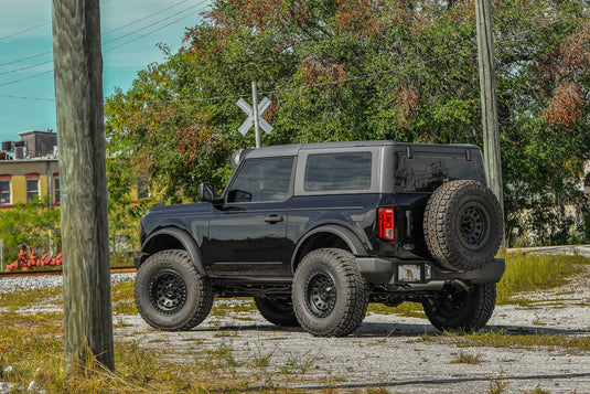 VENTURE | Satin Black