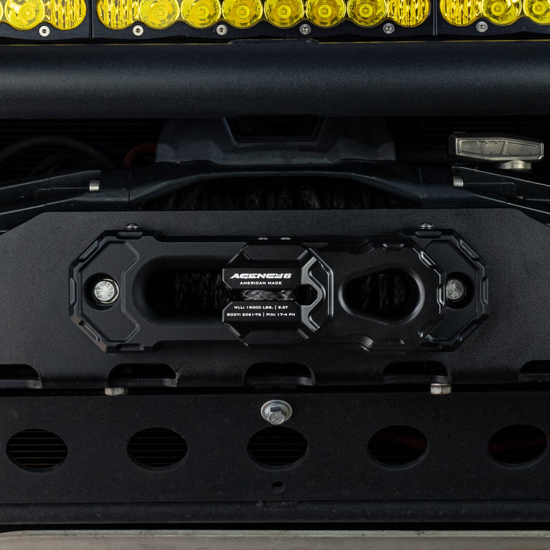 Load image into Gallery viewer, Billet Winch Shackle - Black
