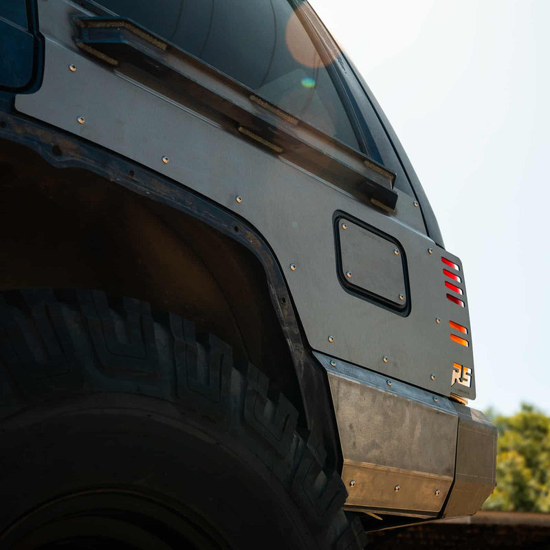 Load image into Gallery viewer, Upper Quarter Panel Armor for Jeep XJ
