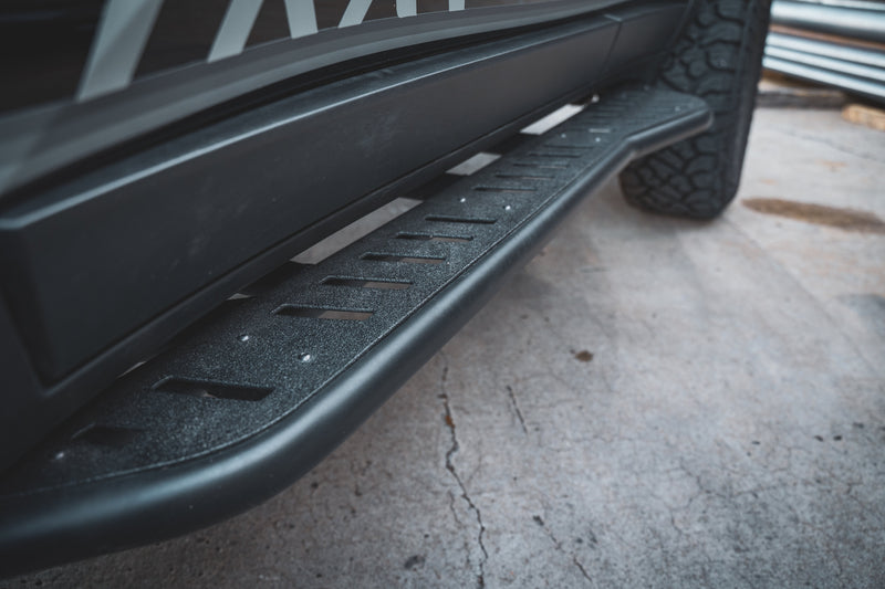 Load image into Gallery viewer, Toyota Land Cruiser 250 Series (2024+) Rock Sliders
