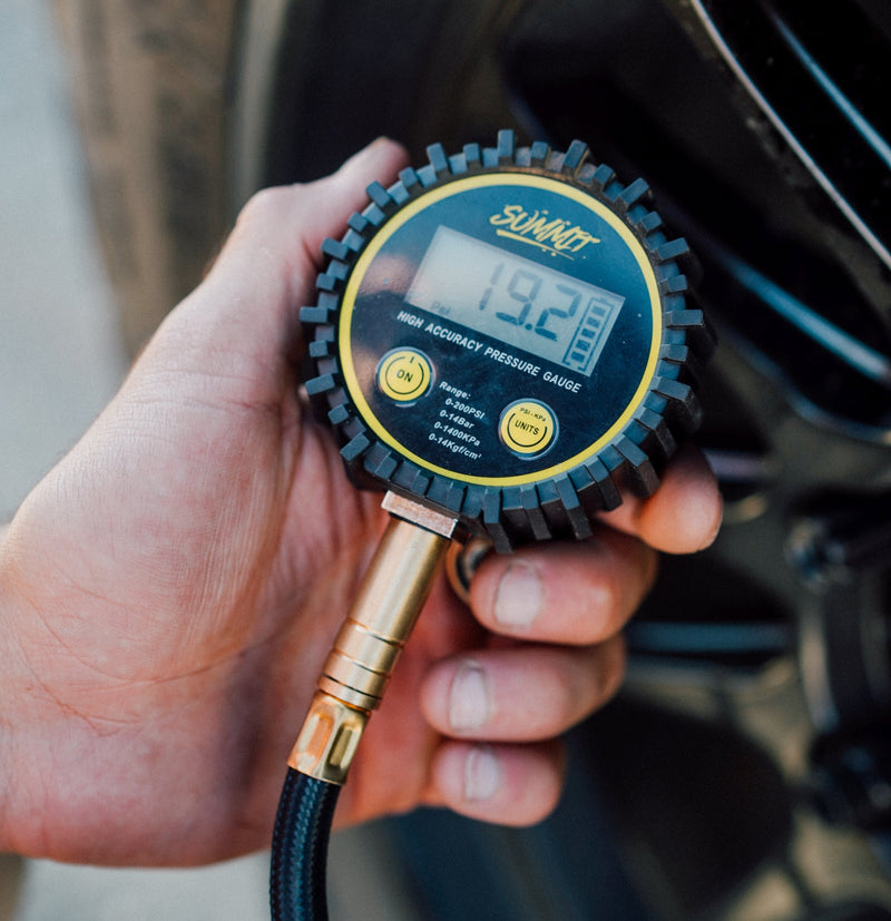 Load image into Gallery viewer, Quick Air Down Tool W/ Digital Gauge
