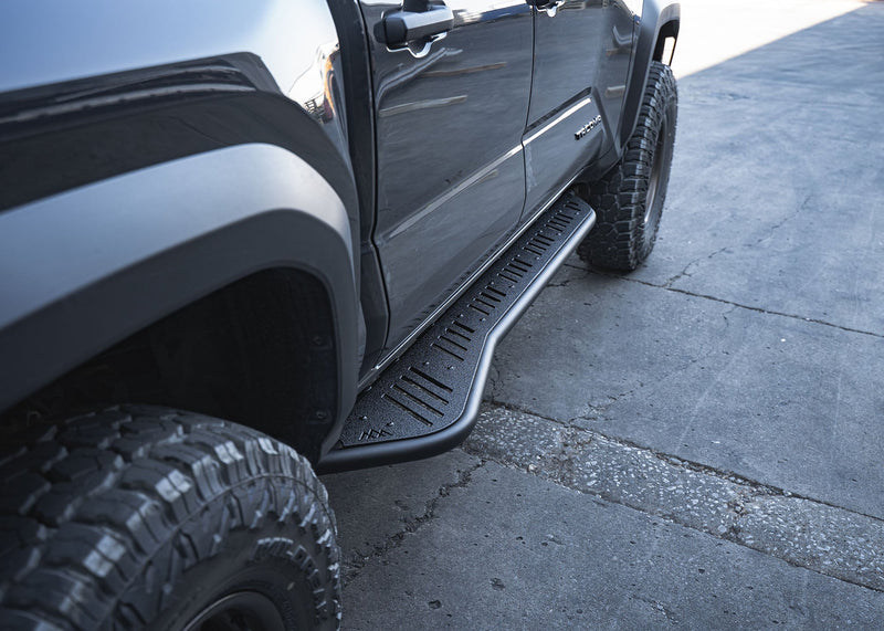 Load image into Gallery viewer, Toyota Tacoma 4th Gen (2024+) Rock Sliders
