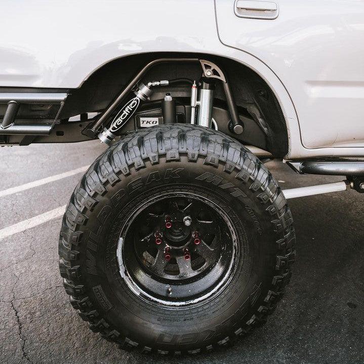 Load image into Gallery viewer, Extended Outboard Shock Relocation (OSR+) - 3rd Gen 4runner
