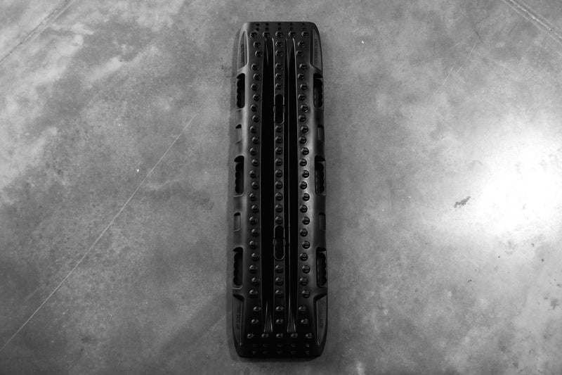 Load image into Gallery viewer, RototraX Traction Boards BLACK
