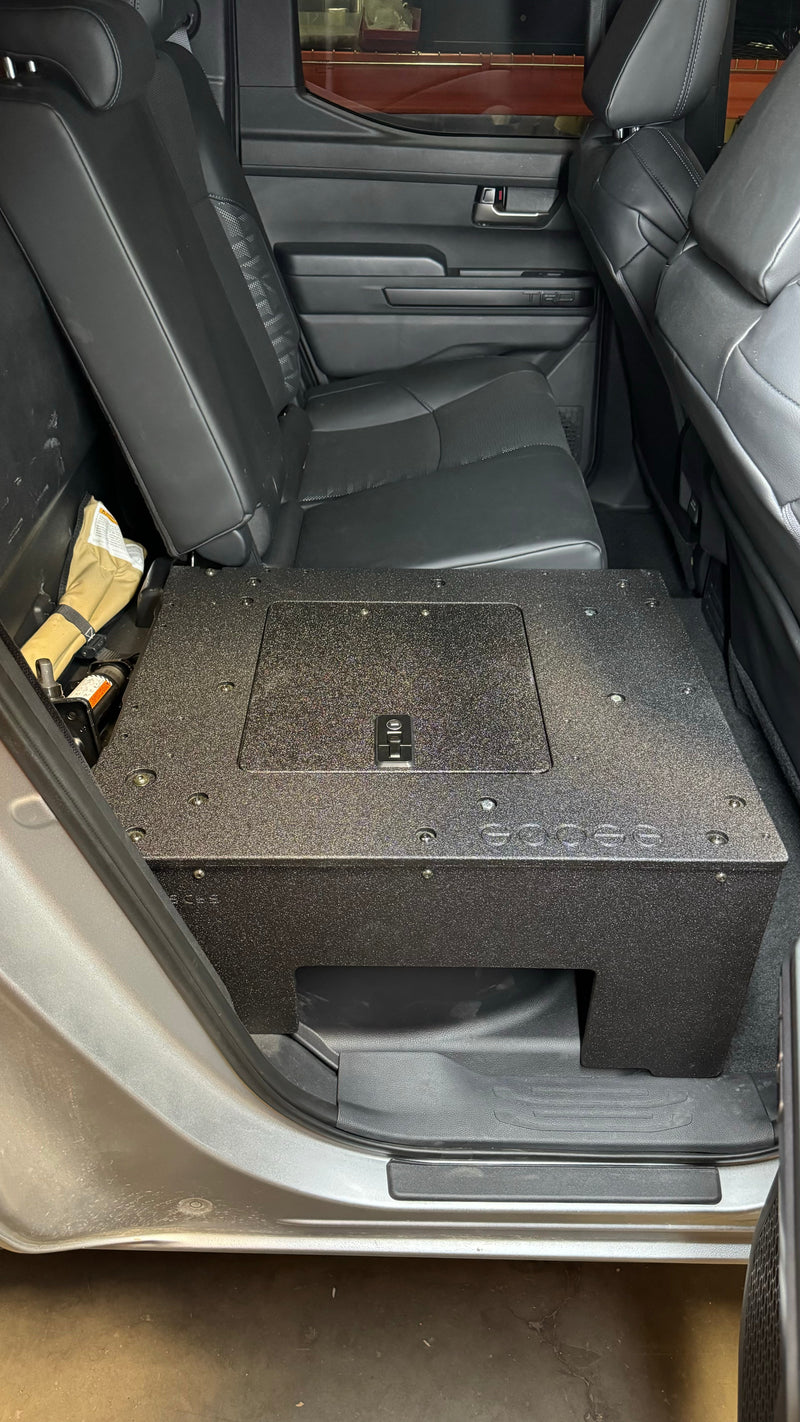 Load image into Gallery viewer, Toyota Tacoma - 2024-Present - 4th Gen - Non-Hybrid - Double Cab - Explore Series - Seat Delete Plate System - Second Row
