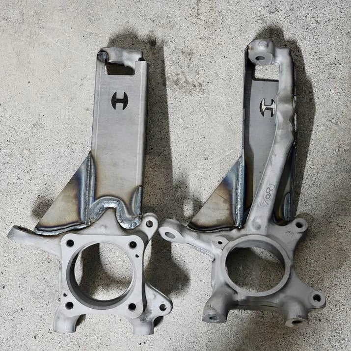 Load image into Gallery viewer, HFW Spindle Gussets (4th/5th Gen 4Runner, 2nd/3rd Gen Tacoma, GX, FJ)
