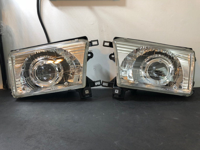 Load image into Gallery viewer, 1996-2002 3rd Gen 4Runner LED Retrofit Headlights
