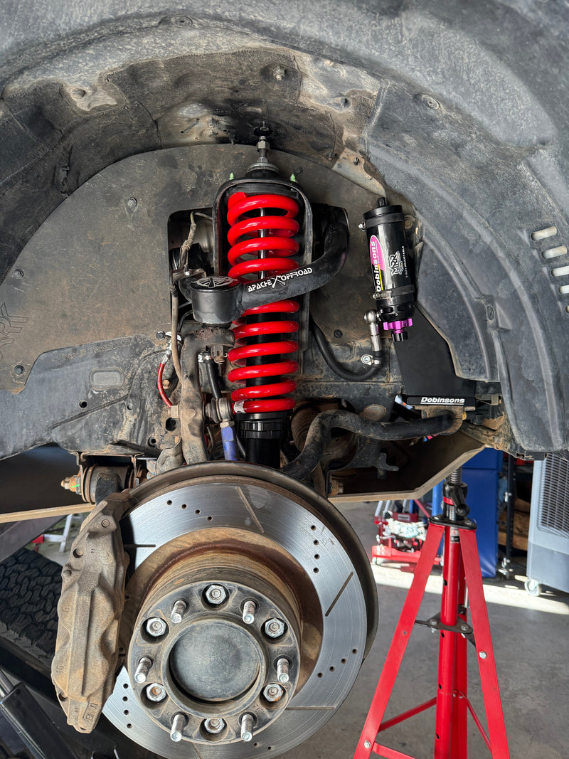 Load image into Gallery viewer, OEO Front Reservior Mounts for Dobinsons MRR - 4Runner/FJ Cruiser/Tacoma/GX470
