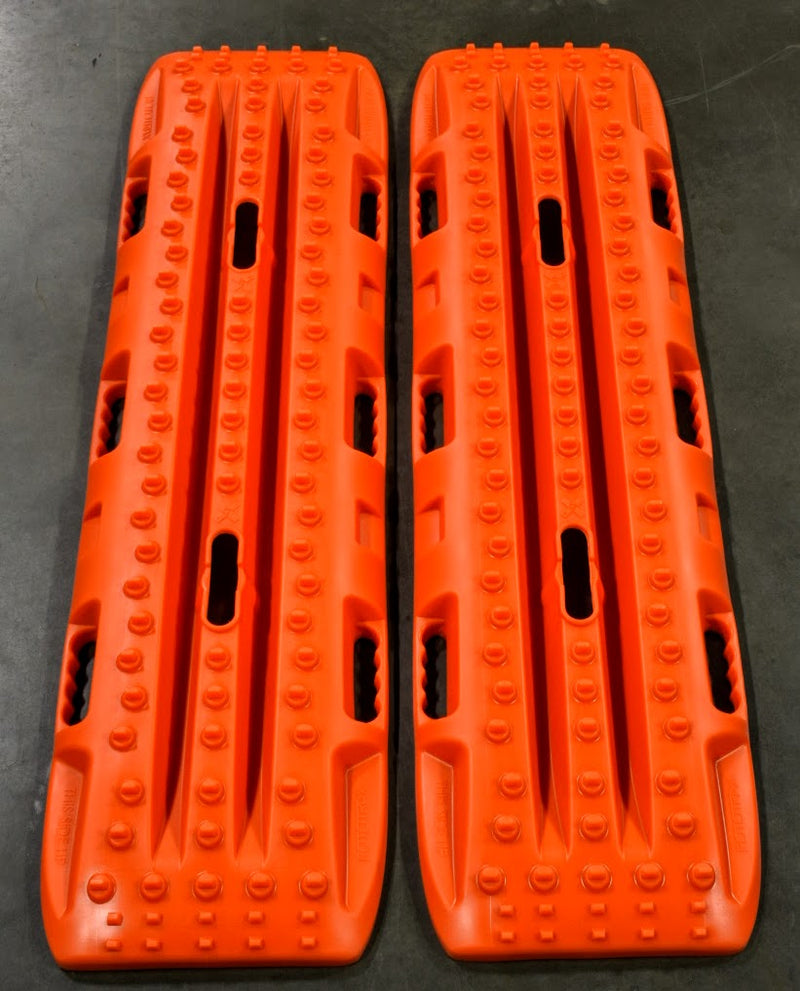 Load image into Gallery viewer, RototraX Traction Boards ORANGE
