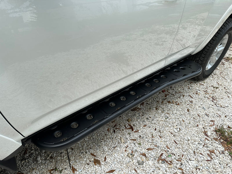 Load image into Gallery viewer, 2014-2024 5th Gen 4Runner Bolt On Rock Sliders (Non KDSS)
