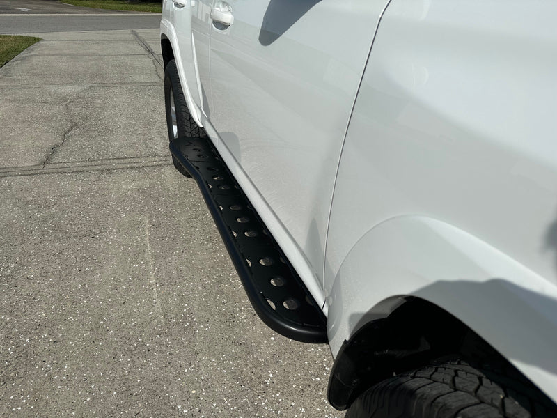 Load image into Gallery viewer, 2014-2024 5th Gen 4Runner Bolt On Rock Sliders (Non KDSS)

