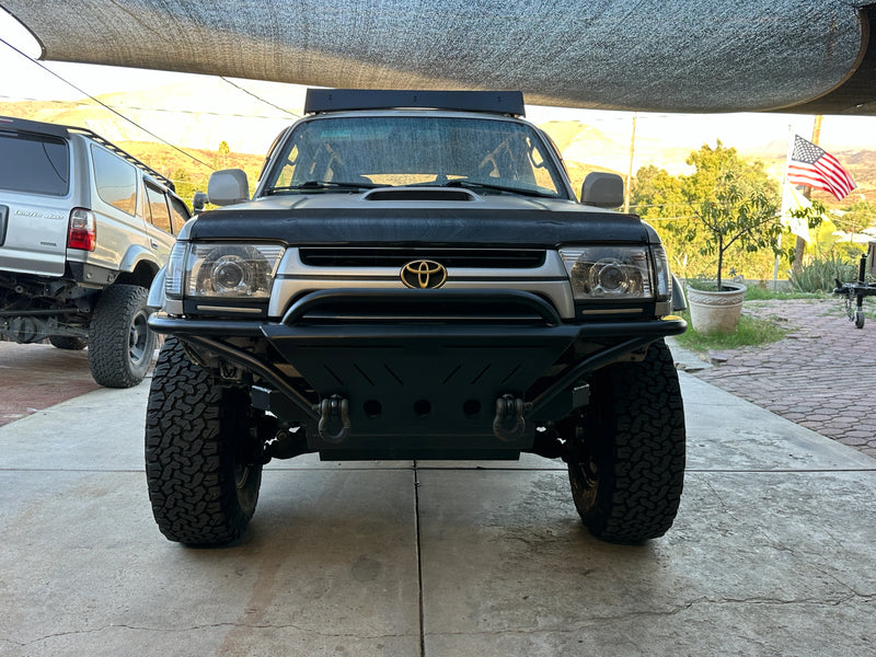 Load image into Gallery viewer, STRYKER Front Bumper for 3rd Gen 4Runners (1996 - 2002)
