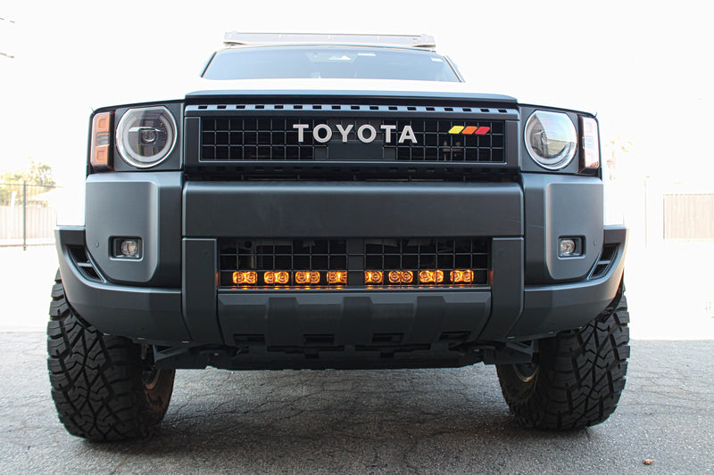 Load image into Gallery viewer, 2024+ Toyota Land Cruiser Single 30in Light Bar - PRO
