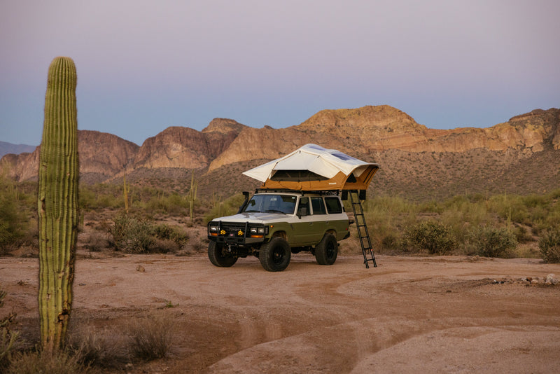 Load image into Gallery viewer, Vagabond XL 2.0 Rooftop Tent
