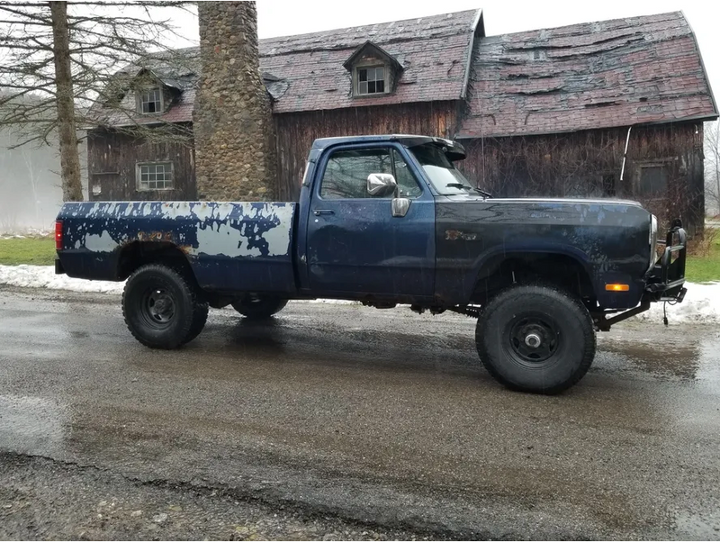 Load image into Gallery viewer, 1972-1993 1st Gen Dodge Ram 64&quot; (&quot;63&quot;) Chevy Spring Swap Rear Hangers Cummins W250 W150 W350
