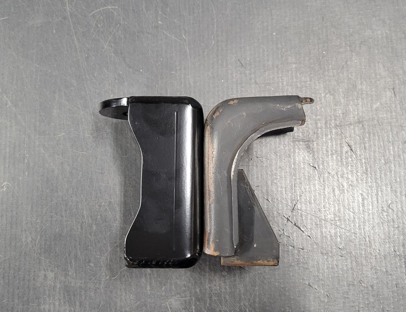 Load image into Gallery viewer, 1st Gen Dodge Ram Front HD Hanger Support Brackets 1972-1993 4x4 W150 W250 W350 Cummins Ramcharger
