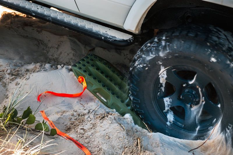 Load image into Gallery viewer, MAXTRAX Xtreme Olive Drab Recovery Boards
