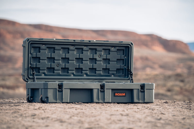 Load image into Gallery viewer, 128L Rolling Rugged Case
