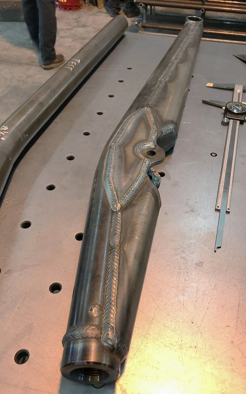 Load image into Gallery viewer, RuffStuff URC Single Shock Trailing Arms, Pair
