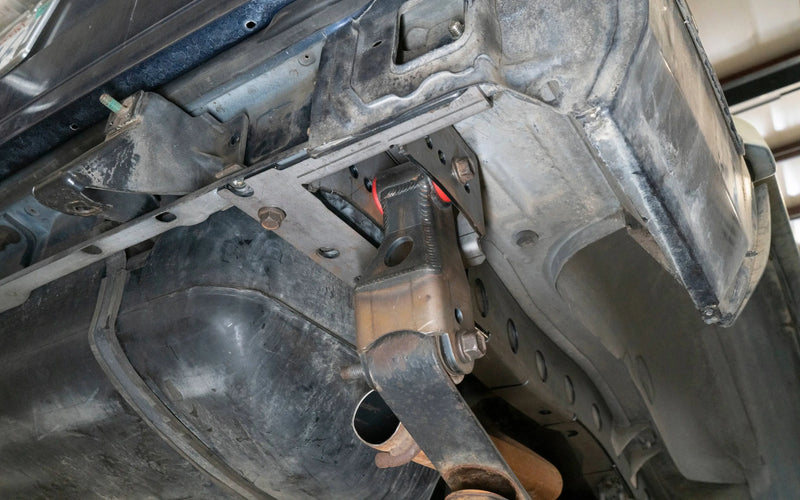 Load image into Gallery viewer, Shackle Relocation Kit For Jeep XJ
