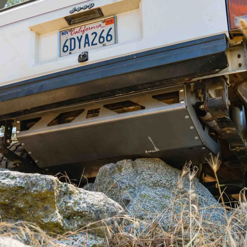 Load image into Gallery viewer, Gas Tank Skid Plate For Jeep XJ
