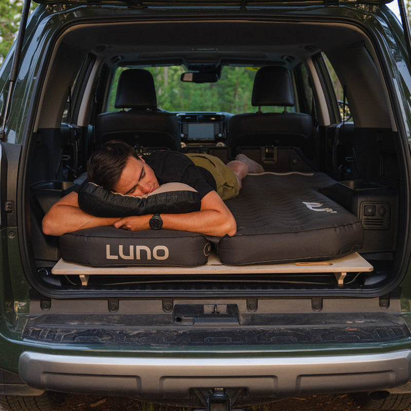 Load image into Gallery viewer, AIR Pro 4Runner Vehicle Mattress

