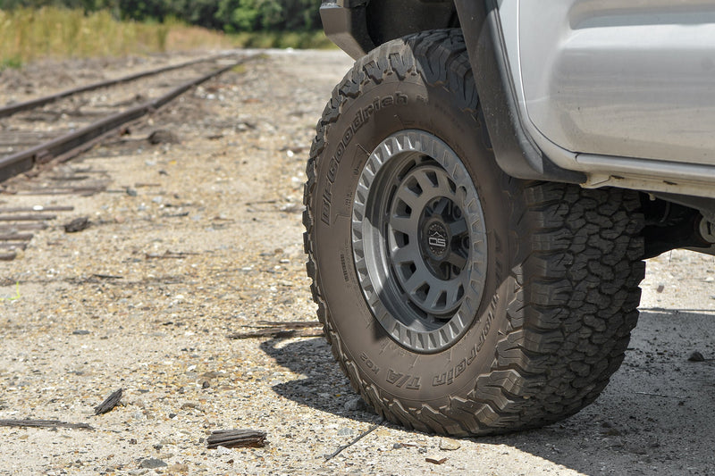 Load image into Gallery viewer, Overland Sector Venture 17x9 +0 5x114.3/5x127mm 71.5mm Satin Grey
