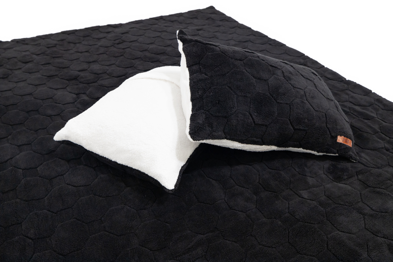 Load image into Gallery viewer, Cloud Comforter &amp; Pillow Case Set
