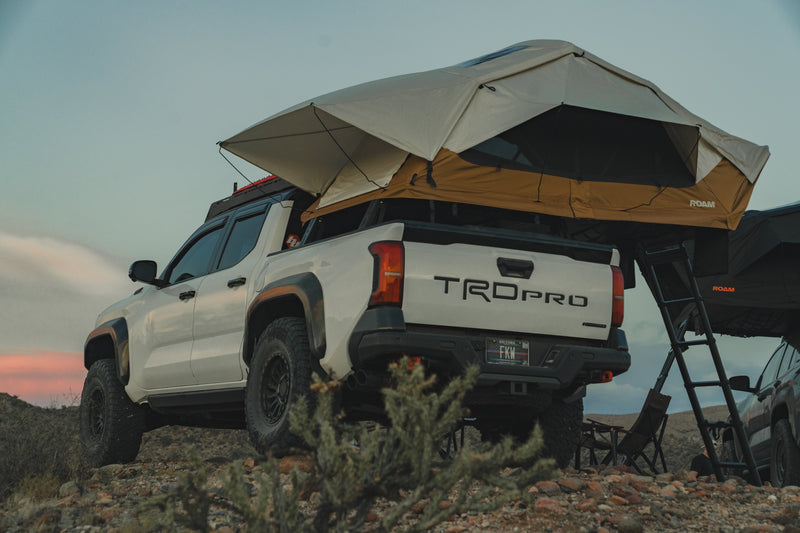 Load image into Gallery viewer, Vagabond 2.0 Rooftop Tent
