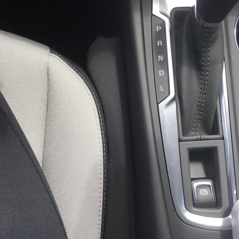 Load image into Gallery viewer, Drop Stop Universal Seat Gap Filler
