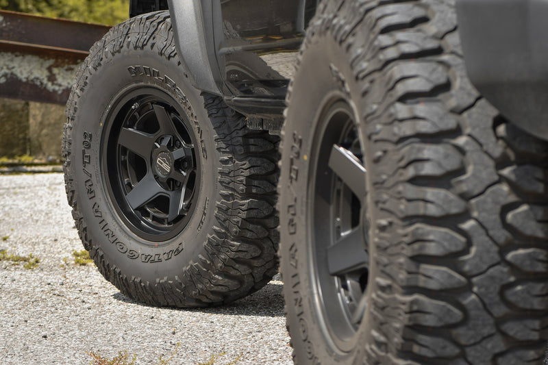 Load image into Gallery viewer, Overland Sector Atlas 17x9 -12 6x135/6x139.7mm 106.2mm Satin Black
